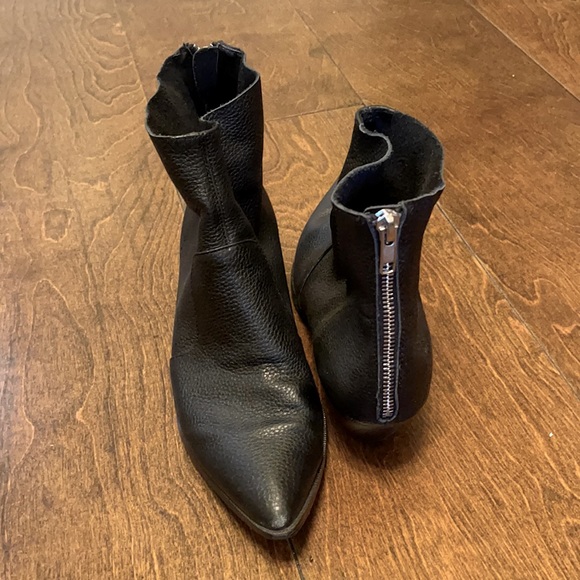 Steve Madden Boots - Size 8 - Picture 2 of 4